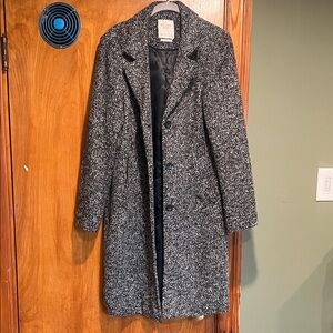 Abercrombie & Fitch Black and White Coat